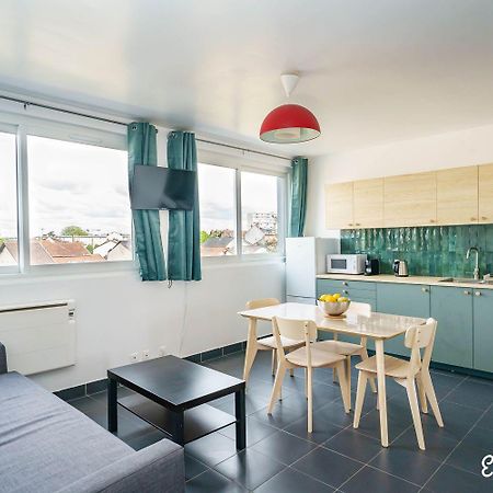 Escale-Marne Fr - 202 - Free Parking - Free Luggage Storage - All Equipped - Linen Included - Washing Machine - 10Mn Walk Metro 8 - Rer A - Panoramic View - From 1 To 14 Guests Maisons-Alfort Extérieur photo