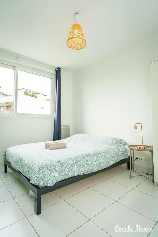 Escale-Marne Fr - 202 - Free Parking - Free Luggage Storage - All Equipped - Linen Included - Washing Machine - 10Mn Walk Metro 8 - Rer A - Panoramic View - From 1 To 14 Guests Maisons-Alfort Chambre photo