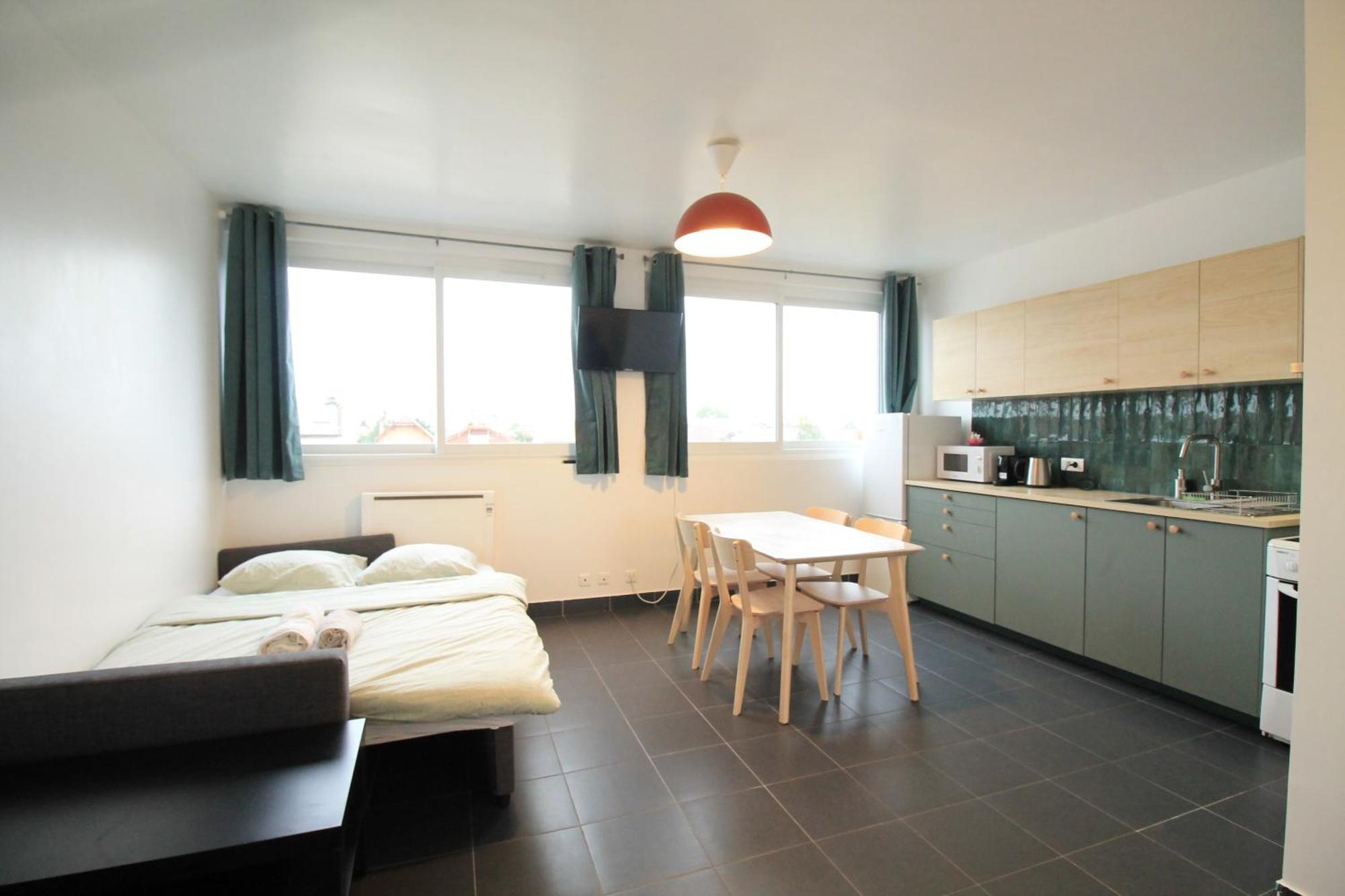 Escale-Marne Fr - 202 - Free Parking - Free Luggage Storage - All Equipped - Linen Included - Washing Machine - 10Mn Walk Metro 8 - Rer A - Panoramic View - From 1 To 14 Guests Maisons-Alfort Chambre photo